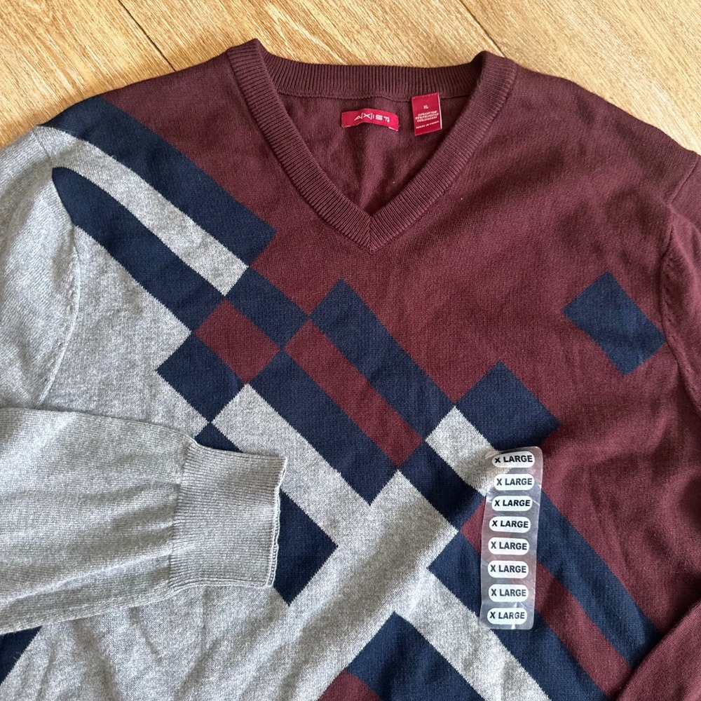 AXIST Mens V-Neck Sweater XL Burgundy Grey Navy Colorblock Geometric Pullover